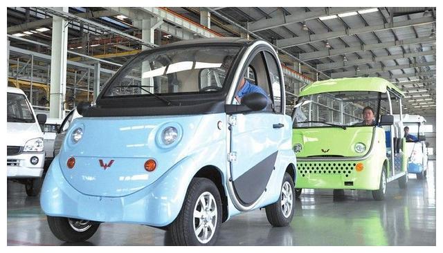 新能源車市遇冷？為何消費(fèi)者與銷售端雙雙“謹(jǐn)慎觀望”
